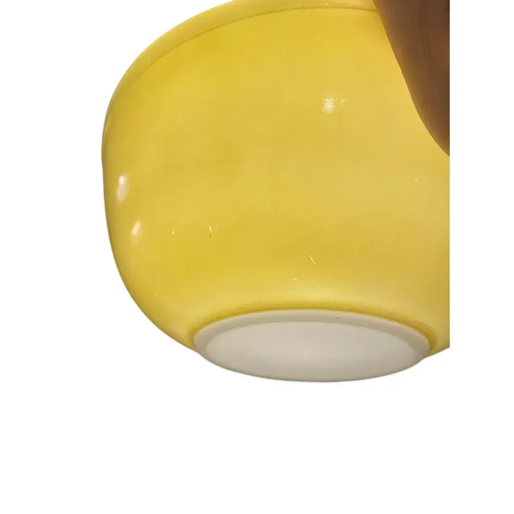 Vintage Pyrex Large Yellow Nesting Bowl 404 4 Qt. EUC